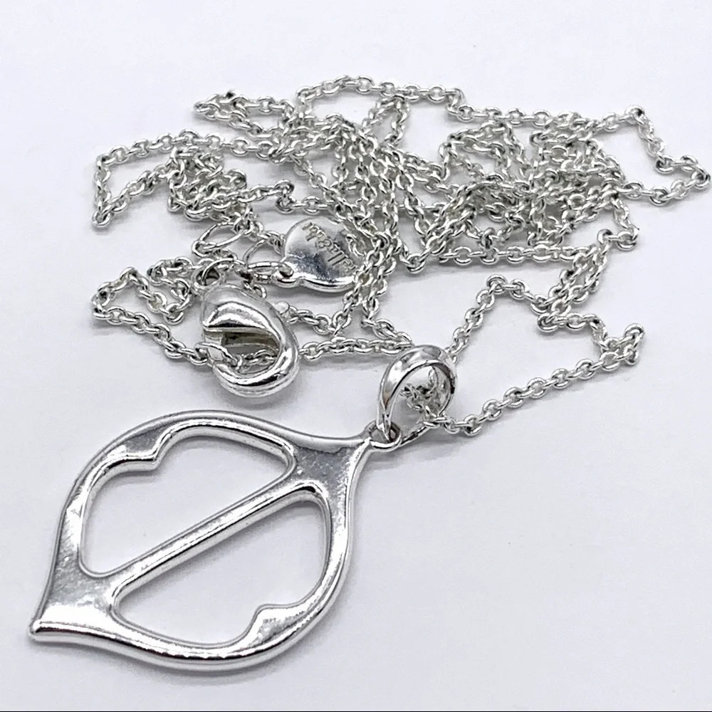 Stella & Dot Silver Pendant Necklace